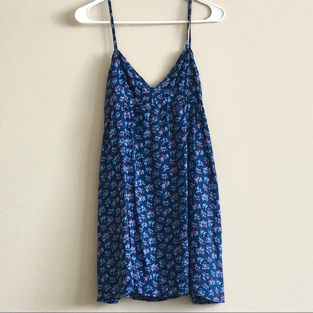 Hollister floral summer dress strap